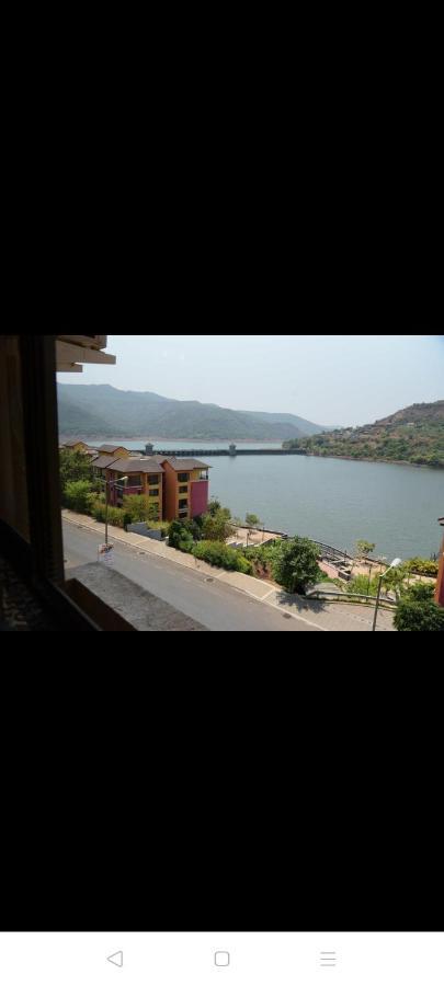 2Bhk Lake View Apartment Lavasa Dış mekan fotoğraf